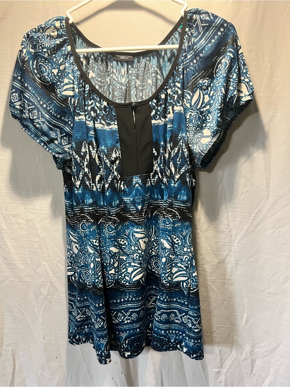Blue Patterned Women's Scoop Neck Top - perseption small